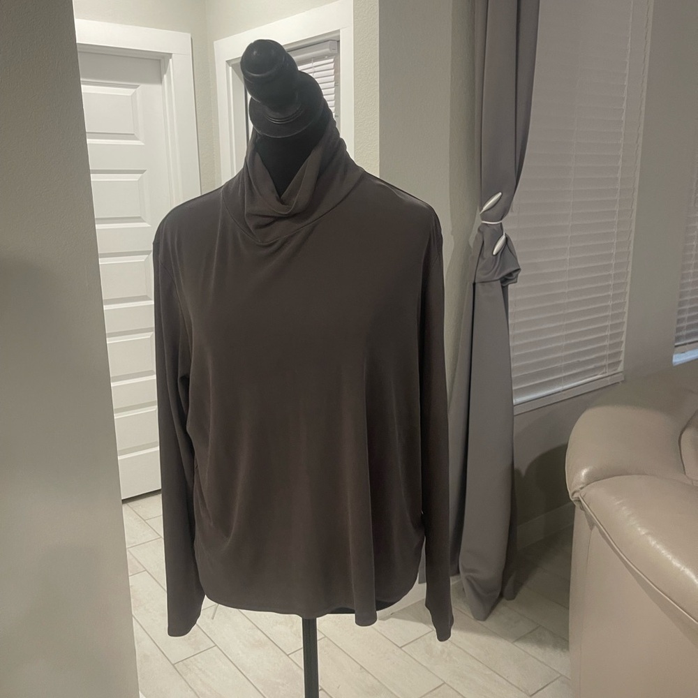 Eileen Fisher 100% Silk Jersey Turtleneck Top Sz L